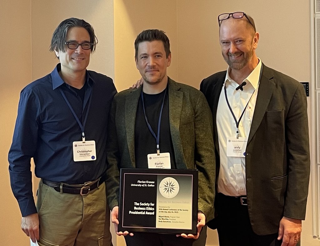 Auszeichnung für herausragendes Engagement: Dr. Florian Krause erhält den "Presidential Award" der Society for Business Ethics